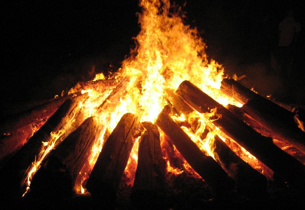 We Never Stop Burning: Reviewing Bonfire by Krysten Ritter